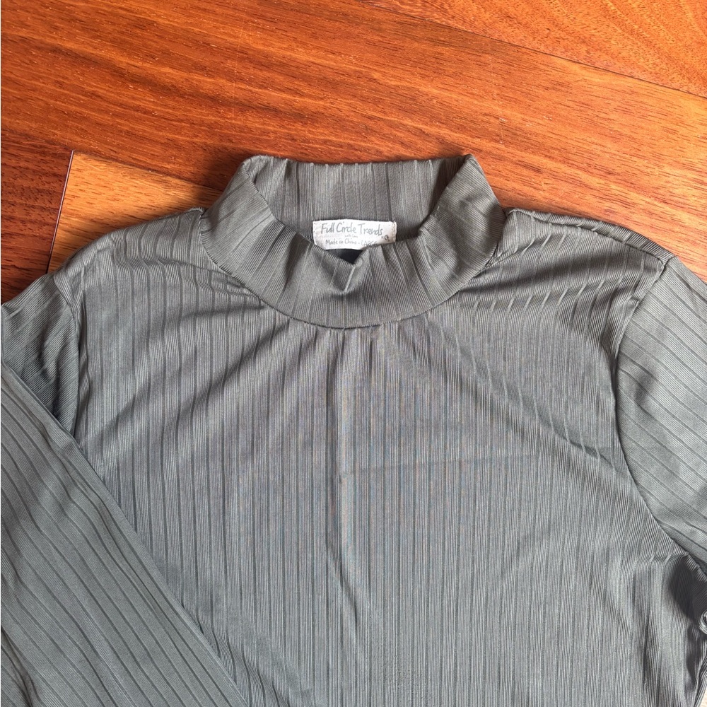 Ribbed Mock Neck Top